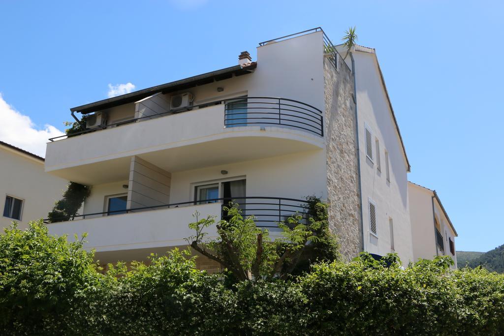 Anchor Apartments Стари Град Екстериор снимка