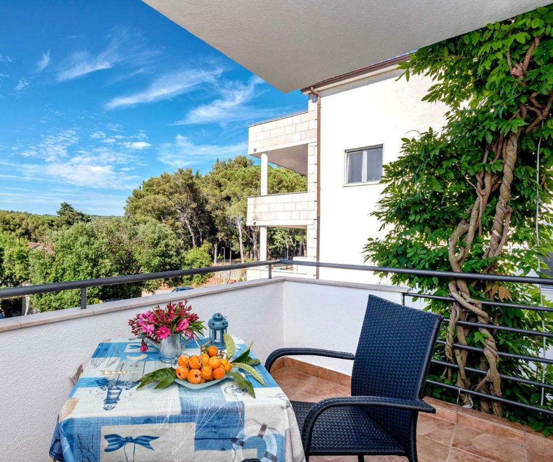 Anchor Apartments Стари Град Екстериор снимка