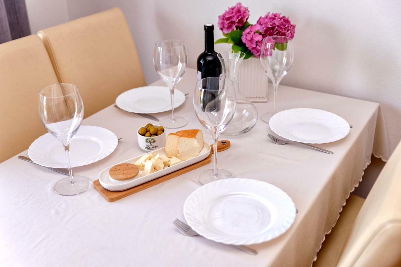 Anchor Apartments Стари Град Екстериор снимка