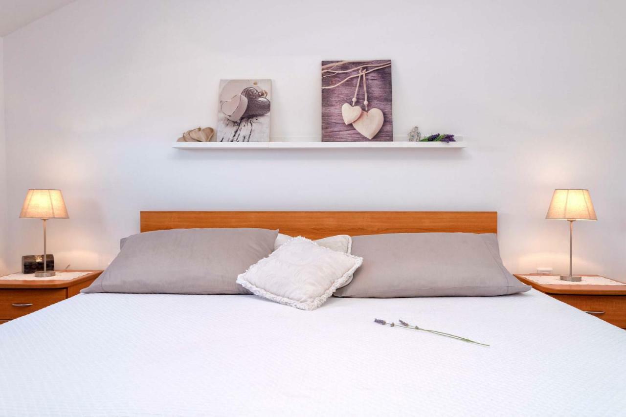 Anchor Apartments Стари Град Екстериор снимка
